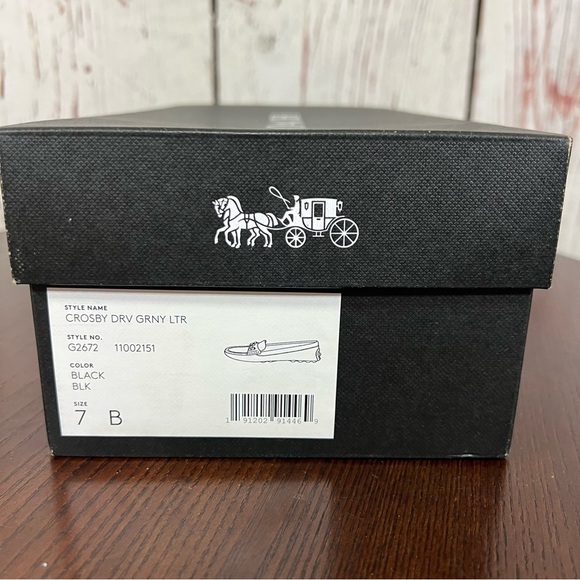 CROSBY DRIVER Black Grainy Leather Loafers Classic & Comfortable size 7 NIB - Picture 2 of 15